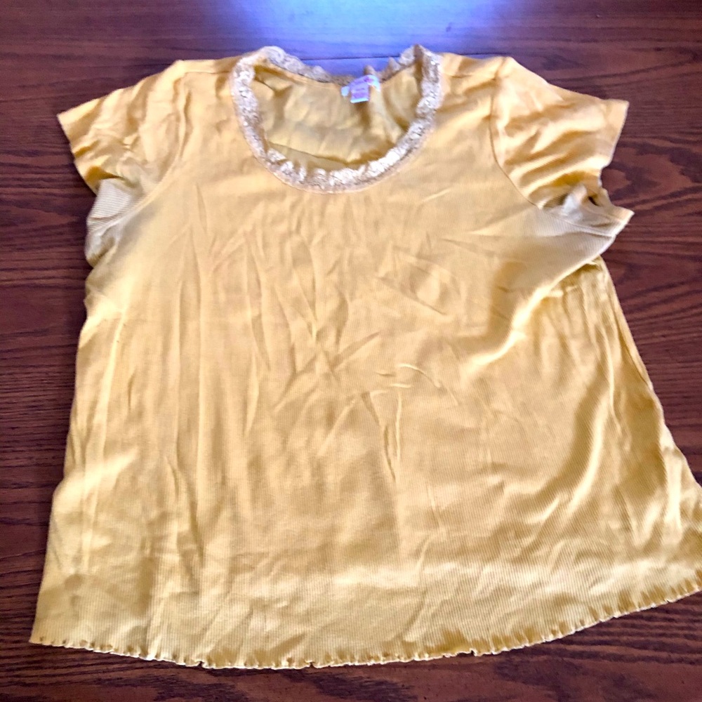 Yellow Ribbed Short Sleeve Shirt, Lace Neck Detail